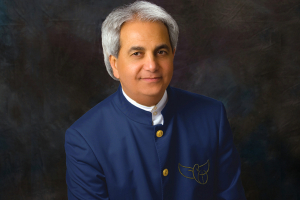 Pastor Benny Hinn's heart condition has affected him for over 20 years, according to a statement. Photo: Benny Hinn Ministires <br/>