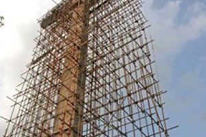 The cross is being built at the entrance of the largest Christian burial ground in Karachi, Gora Qabristan Cemetery and will be the tallest cross in Asia. Photo: christiansinpakistan.com <br/>