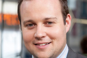 Last week, Josh Duggar issued an apology for acting “inexcusably” in past “wrongdoing,” after InTouch magazine revealed he was investigated in 2006 for inappropriately touching minors when he was 14 years old. (Photo: D Dipasupil, Getty Images for Extra) <br/>