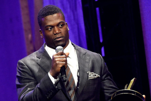 NFL star Benjamin Watson speaks at the K-LOVE Fan Awards on Sunday, May 31, 2015. Getty Images/ Rick Diamond <br/>