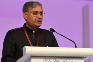 Comments by Defense Minister Rao Inderjit Singh follow Isis's own 'far-fetched' claims it could obtain a Pakistani nuclear device via corrupt officials. <br/>AP Photo