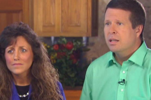 Fox News host Megyn Kelly interviewed the Duggar family in their Arkansas home and discussed the child molestation allegations against their son, Josh Duggar. <br/>screengrab/Fox News