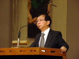 Rev. Carter Yu spoke at the 2nd anniversary celebration of Christian Social Concern Fellowship held at Vancouver Chinese Alliance Church on September 18, 2008. <br/>Photo: Gospel Herald 