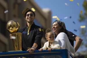 Stephen Curry celebrates with wife Ayesha and daughter Riley during the Warriors Championship Parade in Oakland. (Photo: Stephen Lam/Getty Images) <br/>