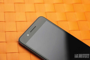Leaked photos of the unannounced HTC Desire 738 surfaced online. <br/>Anzhuo.cn