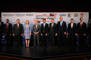 Eleven of the declared 2016 Republican U.S. presidential candidates, including (L-R) former Florida Gov. Jeb Bush, Dr. Ben Carson, New Jersey Governor Chris Christie, former Hewlett-Packard CEO Carly Fiorina, U.S. Senator Lindsey Graham, Louisiana Governor Bobby Jindal, Ohio Governor John Kasich, former New York Governor George Pataki, former Texas Governor Rick Perry, former U.S. Senator Rick Santorum and Wisconsin Governor Scott Walker, pose together on stage before the start of the the Voters First Presidential Forum in Manchester, New Hampshire, August 3, 2015. REUTERS/Brian Snyder <br/>