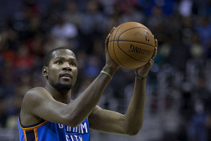 The Golden State Warriors eye the potential transfer of Kevin Durant in the NBA champions' team. <br/>
