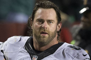Ex Philadelphia Eagles star Evan Mathis rejects the Seattle Seahawks and signs with the Denver Broncos for a one-year deal. <br/>Wikimedia Commons/Keith Allison
