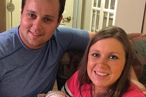 Anna Duggar has rejected the new home offered by his father-in-law in exchange of not leaving husband Josh. <br/>Josh Duggar