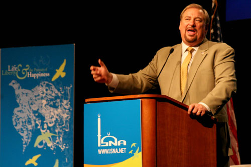 The Rev. Rick Warren speaks at the 46th annual Islamic Society of North America (ISNA)convention in Washington, D.C. on Saturday, July 4, 2009. <br/>(Photo: The Christian Post)