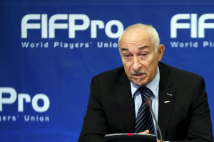 Philippe Piat, President of FIFPro, the world soccer players' union, addresses a news conference in Brussels, Belgium, September 18, 2015. REUTERS/Francois Lenoir <br/>