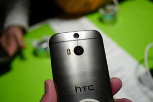 A developer claims that HTC will be rolling out the new Android 6.0 Marshmallow OS to the HTC One M8, M9, Desire EYE, One E8, Butterfly 3, and more.  <br/>Flickr.com/janitors