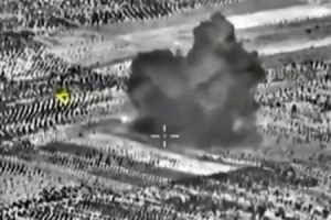 A frame grab taken from footage released by Russia's Defence Ministry October 3, 2015, shows smoke rising after airstrikes carried out by Russian air force on what Russia says was a bomb factory in Maarat al-Numan, south of the town of Idlib, Syria. s <br/>REUTERS/Ministry of Defence of the Russian Federation/Handout via Reuter