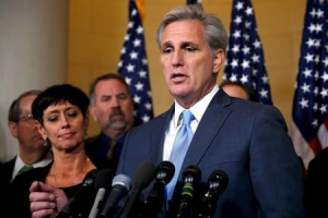 U.S. House Majority Leader Kevin McCarthy (R-CA) explains his decision to pull out of a Republican caucus secret ballot vote to determine the nominee to replace retiring House Speaker John Boehner (R-OH), on Capitol Hill in Washington, October 8, 2015. <br/> REUTERS/Jonathan Ernst