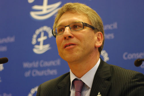 The Rev. Dr. Olav Fykse Tveit, who was elected the next general secretary, addresses the Central Committee of the World Council of Churches on Friday, Aug. 28, 2009. <br/>(Photo: The Christian Post)