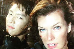Milla Jovovich posts pictures of her and her co-stars ini Resident Evil: The Final Chapter.  <br/>Facebook page