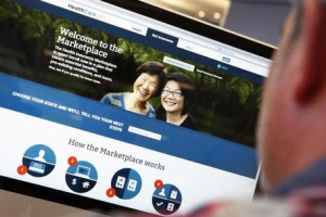 A man looks over the Affordable Care Act (commonly known as Obamacare) signup page on the HealthCare.gov website in New York in this October 2, 2013 photo illustration. <br/> REUTERS/Mike Segar