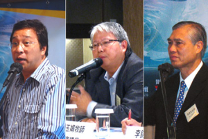 (Right to Left) Rev. Patrick So Wing-chi, Rev. Peter Ho, and Rev. Leung Wing-sin each shared their experiences and reflections on ministering at a two day pastoral seminar held at School of Divinity Chung Chi College in Hong Kong. <br/>(The Gospel Herald/Sharon Chan)