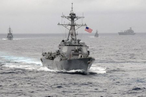 The US Navy guided-missile destroyer USS Lassen sails in the Pacific Ocean in a November 2009 photo provided by the U.S. Navy.  <br/>REUTERS/US Navy/CPO John Hageman/Handout via Reuters