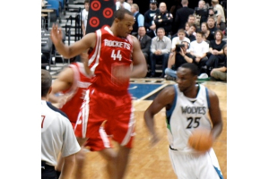 The Houston Rockets re-signed veteran Chuck Hayes.  <br/>Wikimedia Commons