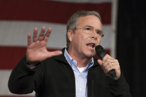 U.S. Republican presidential candidate Jeb Bush speaks at the Growth and Opportunity Party at the Iowa State Fairgrounds in Des Moines, Iowa, October 31, 2015.  <br/>Reuters