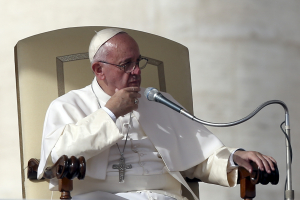 Pope Francis attends the weekly audience in Saint Peter's Square at the Vatican, November 4, 2015. <br/>Reuters