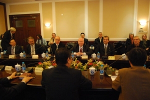 Representatives of the World Evangelical Alliance (facing forward) address leaders of the China Christian Council during a meeting in Shanghai on Monday, November 16, 2009. <br/>Gospel Times 
