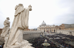 A general view of St. Peter's Square as Pope Francis leads a mass to mark opening of the Catholic Holy Year, or Jubilee, at the Vatican, December 8, 2015. <br/>Reuters