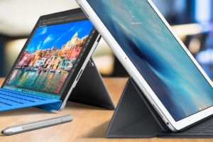 iPad Pro vs Microsoft Surface. Who will hail as the best gadget of 2015? <br/>