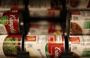 Cans of Campbell's brand soups are seen at the Safeway store in Wheaton, Maryland February 13, 2015.  <br/>Reuters