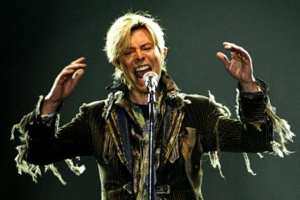 David Bowie performs on his worldwide tour ''A Reality Tour'' at T-mobile Arena in Prague, June 23, 2004. Reuters <br/>