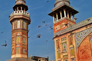 Wazir Khan Mosque in Lahore, Pakistan. <br/> (Wikipedia, Builhem Vellut)
