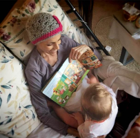 Joey Feek sings gospel hymns and children's songs to her daughter, Indiana, as often as she can. <br/>thislifeilive/Rory Feek