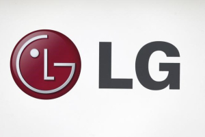 LG Electronics' company logo is seen at a shop in central Seoul, July 23, 2013. REUTERS/Lee Jae-Won <br/>