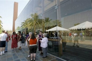 In this file photo, people attend Saddleback Church Friday Aug. 15, 2008 in Lake Forest, Calif. <br/>AP Images / Nick Ut