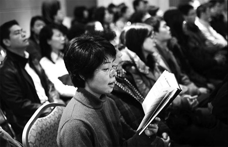 There are more than 50,000 Christians in Beijing and many prefer a house church for its smaller congregation size. <br/>Wang Jing / China Daily 