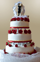 A snapshot of a wedding cake. <br/>Wikimedia Commons / shine oa