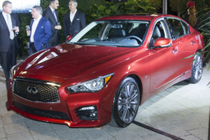2016 Q50 Red Sport 400 Unveiled <br/>