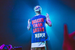 Justin Bieber wears a t-shirt created by Christian designer Jerry Lorenzo for his ''Purpose'' tour. Photo Credit: Instagram <br/>