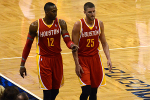 Chandler Parsons and Dwight Howard are rumored to reunite in the Dallas Mavericks soon. <br/>Jose Garcia/Wikimedia Commons