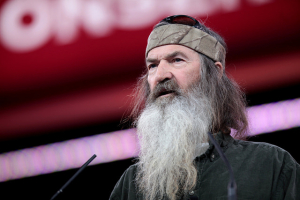 Phil Robertson speaking at the 2015 Conservative Political Action Conference (CPAC) in National Harbor, Maryland. Flickr/Gage Skidmore <br/>