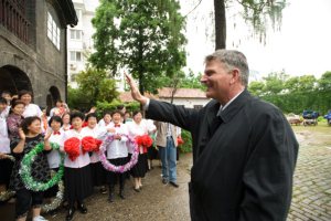 Franklin Graham concluded his China trip with an emotional visit to Huai’an, the city of his mother’s birth. <br/>BGEA