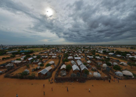 An overview of part of the eastern sector of the Ifo 2 camp in the sprawling Dadaab refugee camp, north of the Kenyan capital, Nairobi, April 28, 2015. Photo: Reuters <br/>