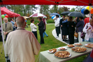 Salvation Army Canada hosted an open house garden party at their Richmond Rotary Hospice House on June 27th in Vancouver, British Columbia.  Since its inception in February 2006, the hospice has served 338 residents and their families, said Major Margaret Evans, executive director of the Rotary Hospice House, and they continue to celebrate the lives of each resident who has passed through its doors. <br/>Gospel Herald 