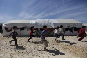 Children in Syria scampered for safety during ISIS attack. <br/>Photo: Reuters