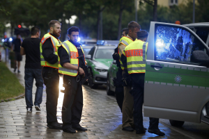 Police secure a street near to the scene of a shooting in Munich.  <br/>REUTERS/Michael Dalder
