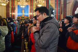 Foreign scholars estimate that there are 67 million to 100 million Christians in China — compared with 87 million Communist Party cadres. It is estimated that China will be home to 250 million Christians by 2030.  <br/>Reuters