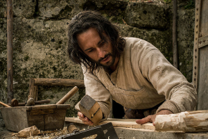 Actor Rodrigo Santiago plays Jesus Christ, and he has received the blessings of Pope Francis to take on this role.  <br/>