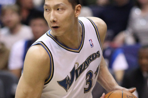 Yi Jianlian with the Washington Wizards in 2011.  <br/>Flickr/Keith Allison