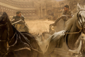 Judah Ben-Hur (Jack Huston) races his adopted brother, Messala (Toby Kebbell). <br/>ShareBenHur